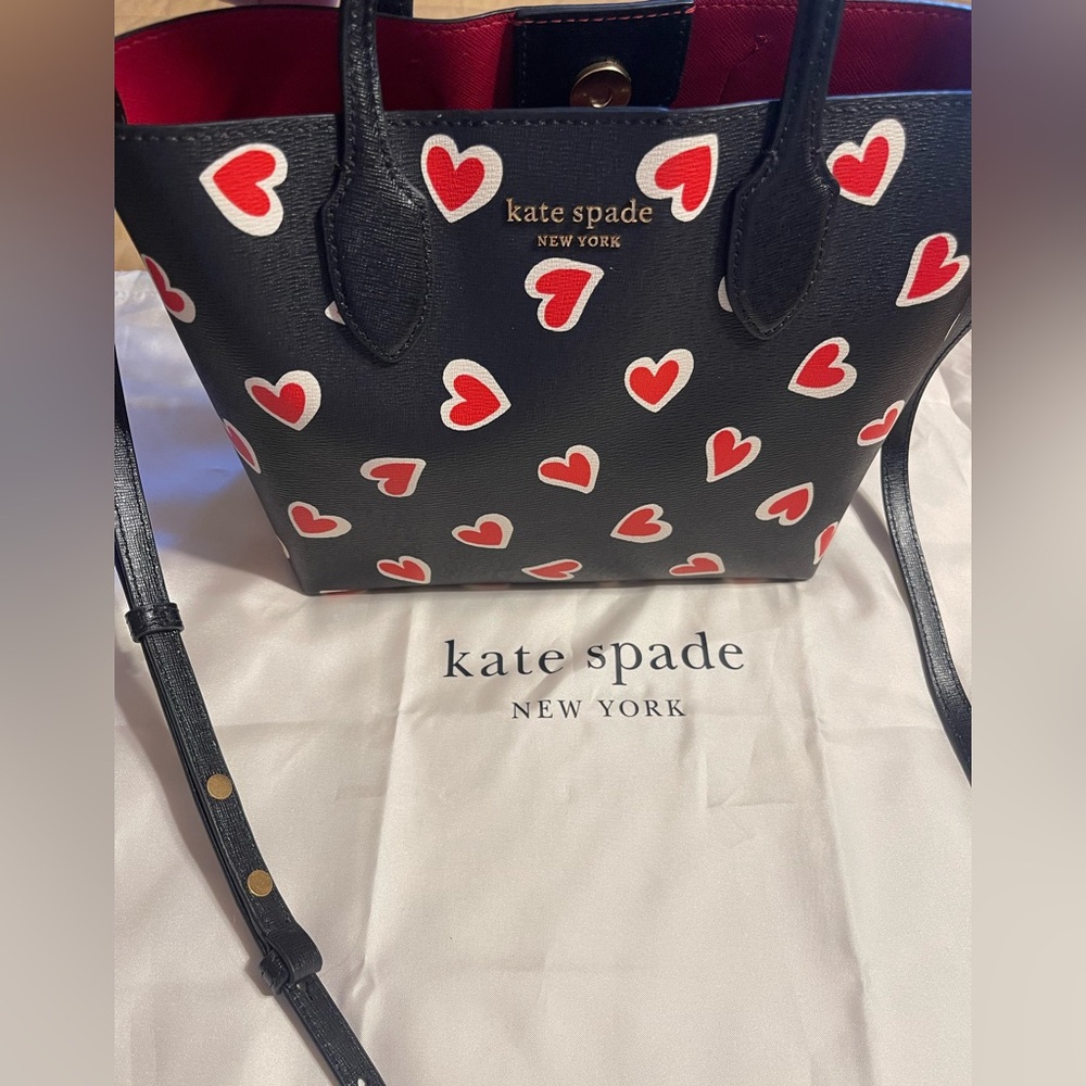 Bleecker Stencil Hearts
Medium Crossbody Tote - Picture 8 of 12